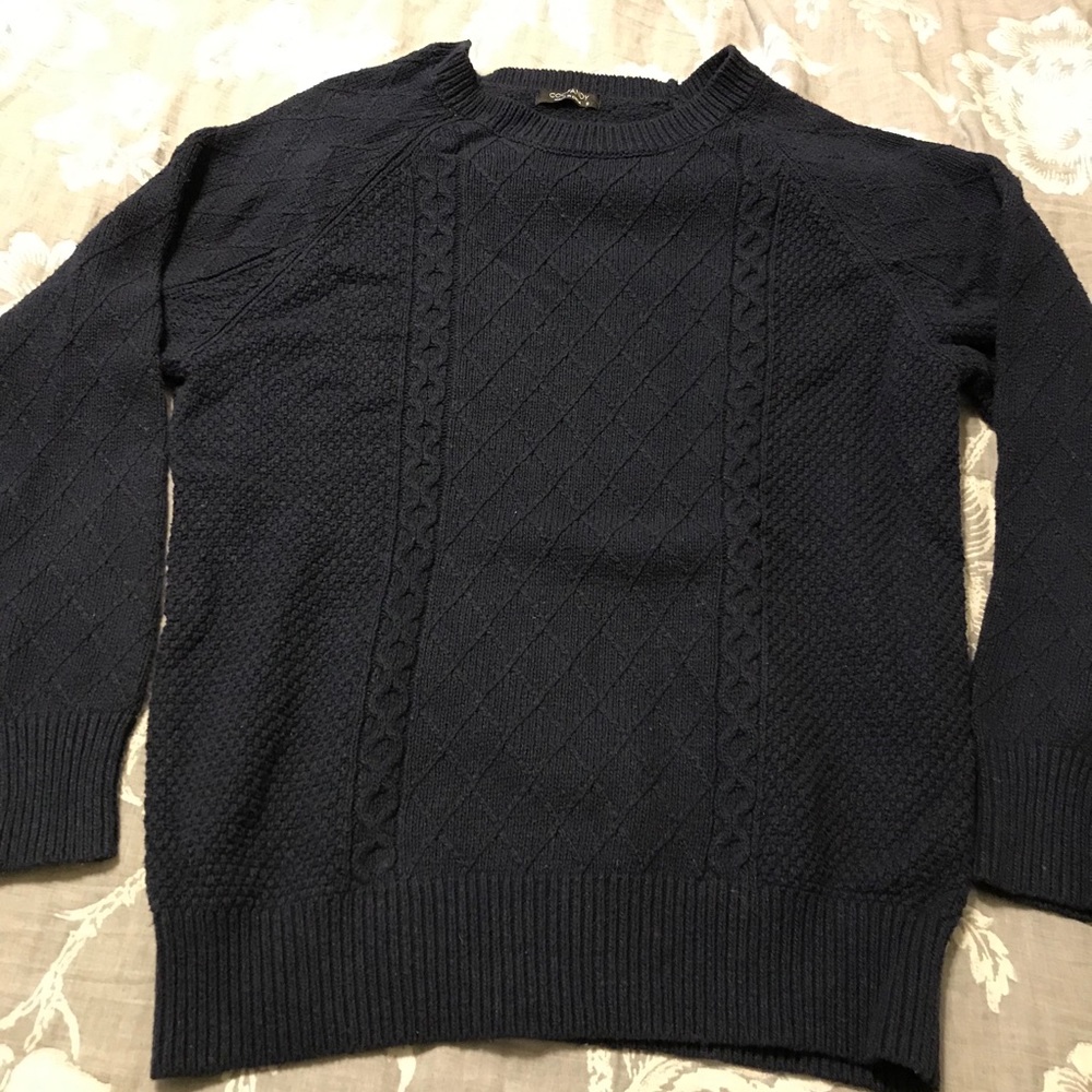 3/$20✨Like New Navy Cable Knit Sweater